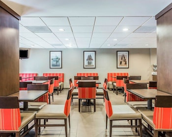 comfort suites at isle of palms connector