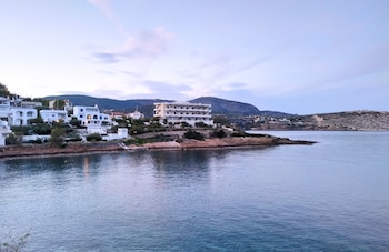 Daskalio Beach Hotel,Attica>>Athens,2 star