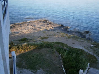 lavreotiki
