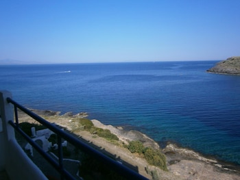 lavreotiki