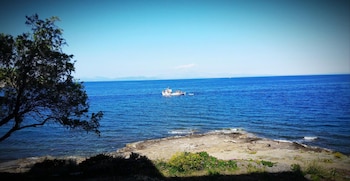 lavreotiki