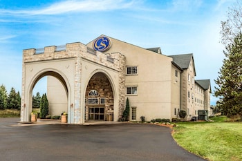Comfort Suites At Par 4 Resort,Portage County>>King,3 star
