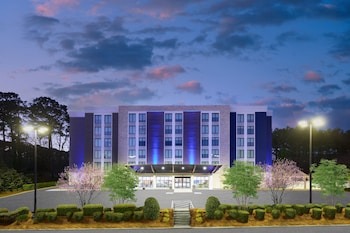 Holiday Inn Express & Suites Atlanta - Tucker Northlake,Stone Mountain>>Atlanta,3 star