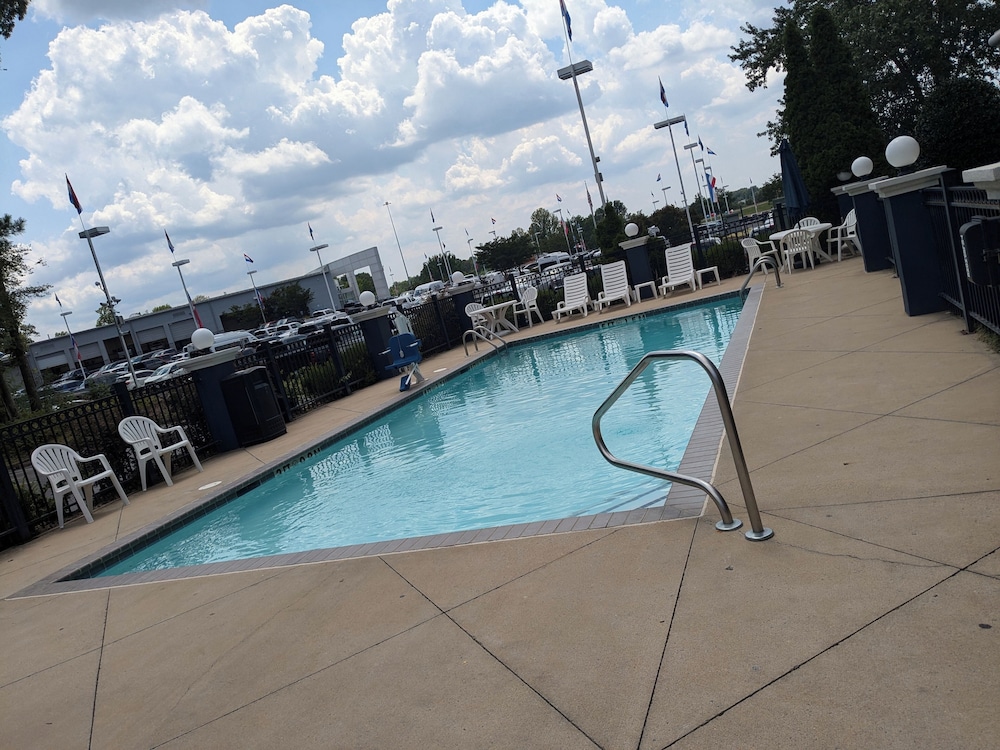 comfort suites olive branch memphis south