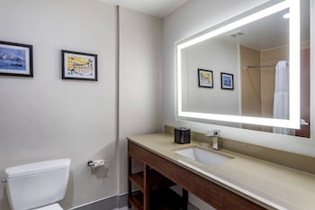 comfort suites olive branch memphis south