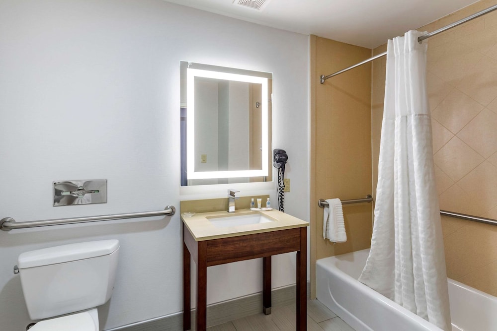 comfort suites olive branch memphis south