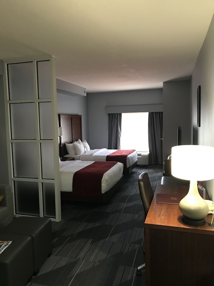 comfort suites olive branch memphis south