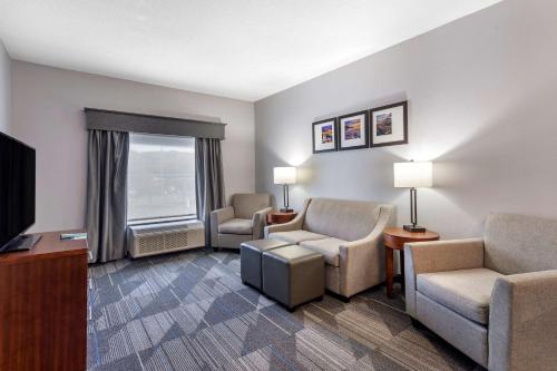 comfort suites olive branch memphis south