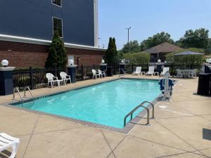 comfort suites olive branch memphis south