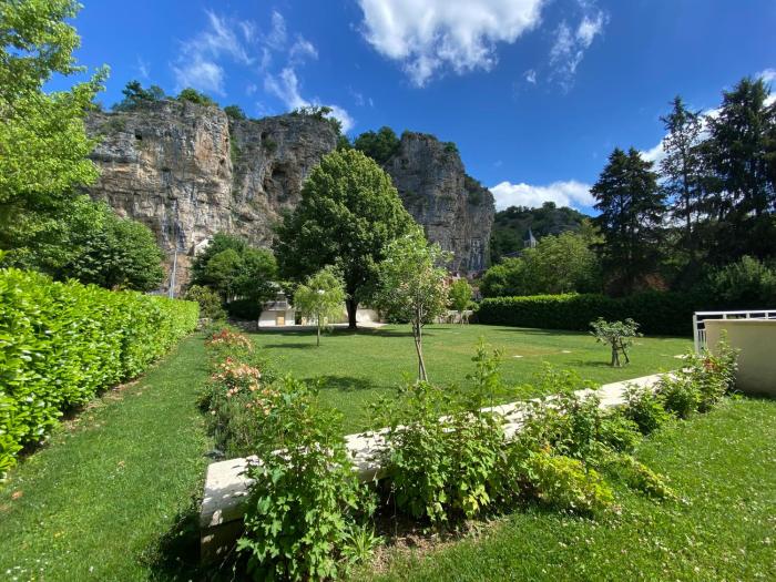 logis hotels hotel restaurant domaine les falaises