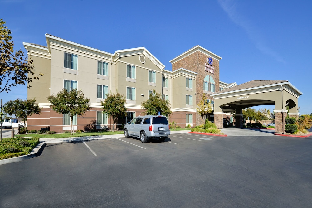 comfort suites turlock