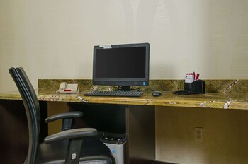 comfort suites turlock