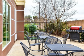 comfort suites turlock