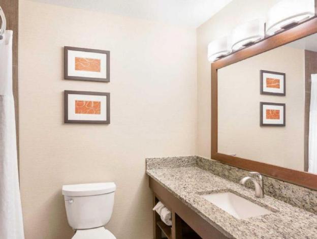 comfort suites yakima