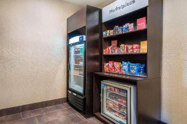 comfort suites yakima