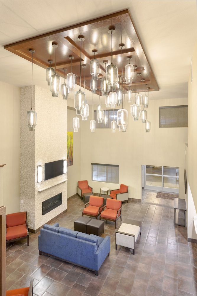 comfort suites yakima