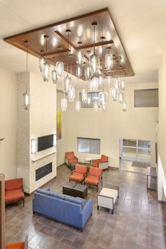 comfort suites yakima