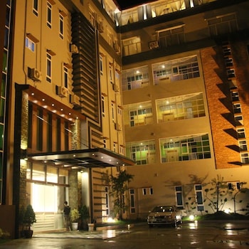 golden guest hotel dawei