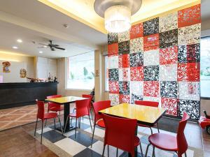 Courier Station,New Taipei>>Luzhou,3 star