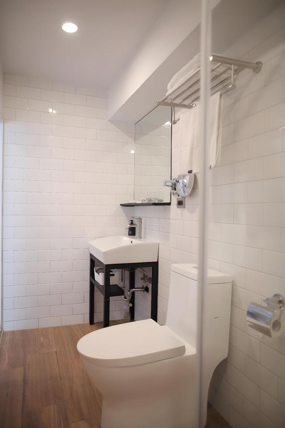 daan park hotel hostel