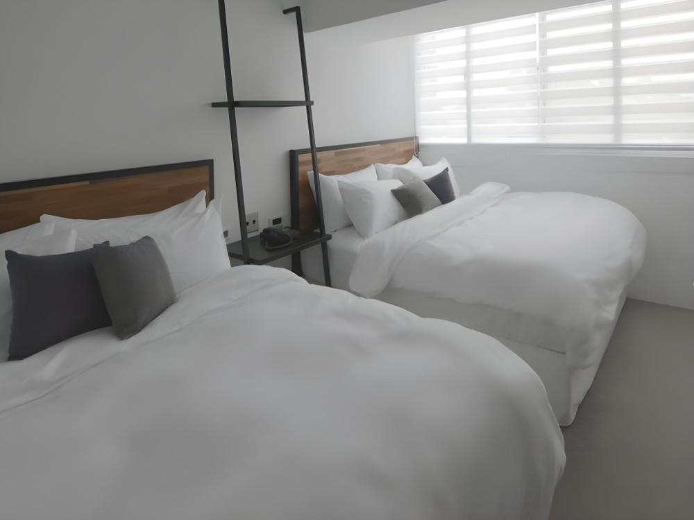 daan park hotel hostel