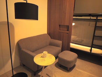 daan park hotel hostel