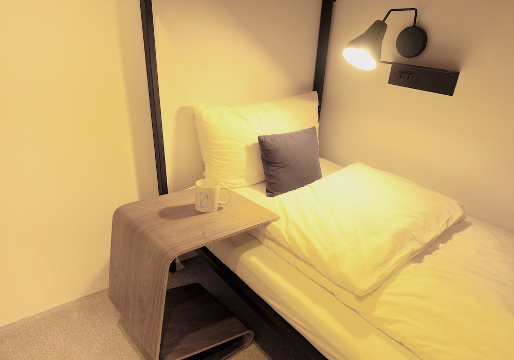 daan park hotel hostel