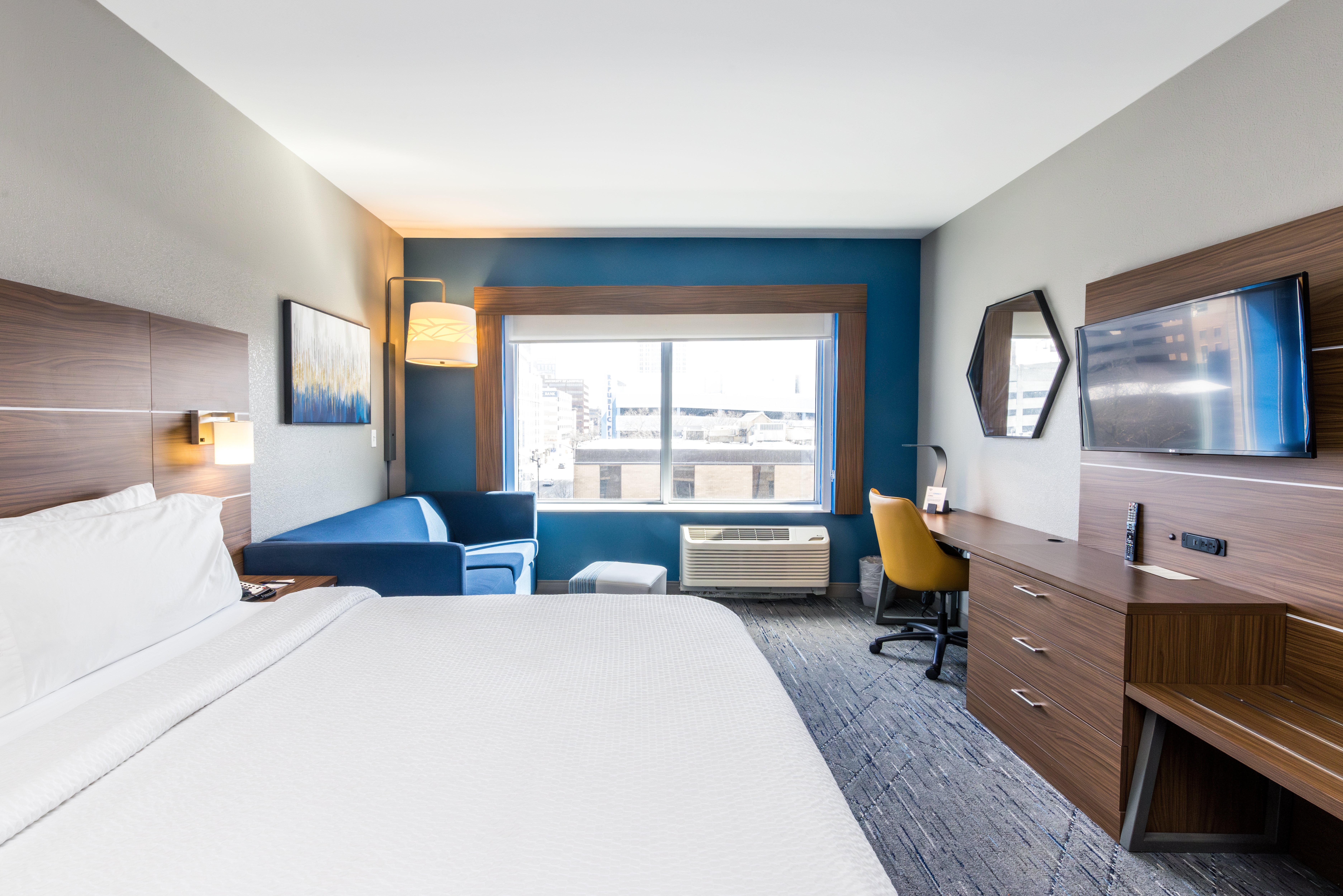 holiday inn express and suites louisville downtown by ihg