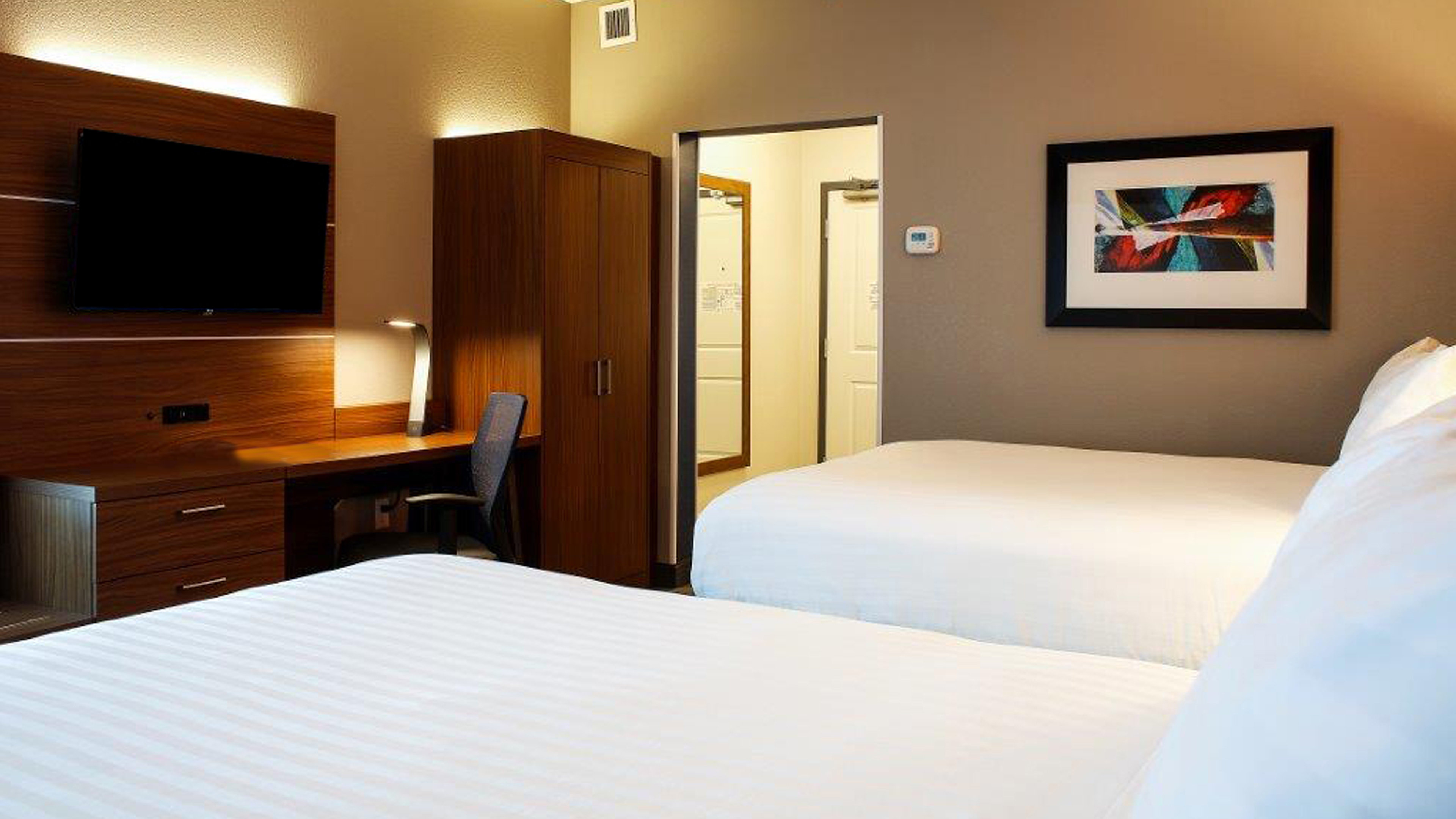 holiday inn express and suites louisville downtown by ihg