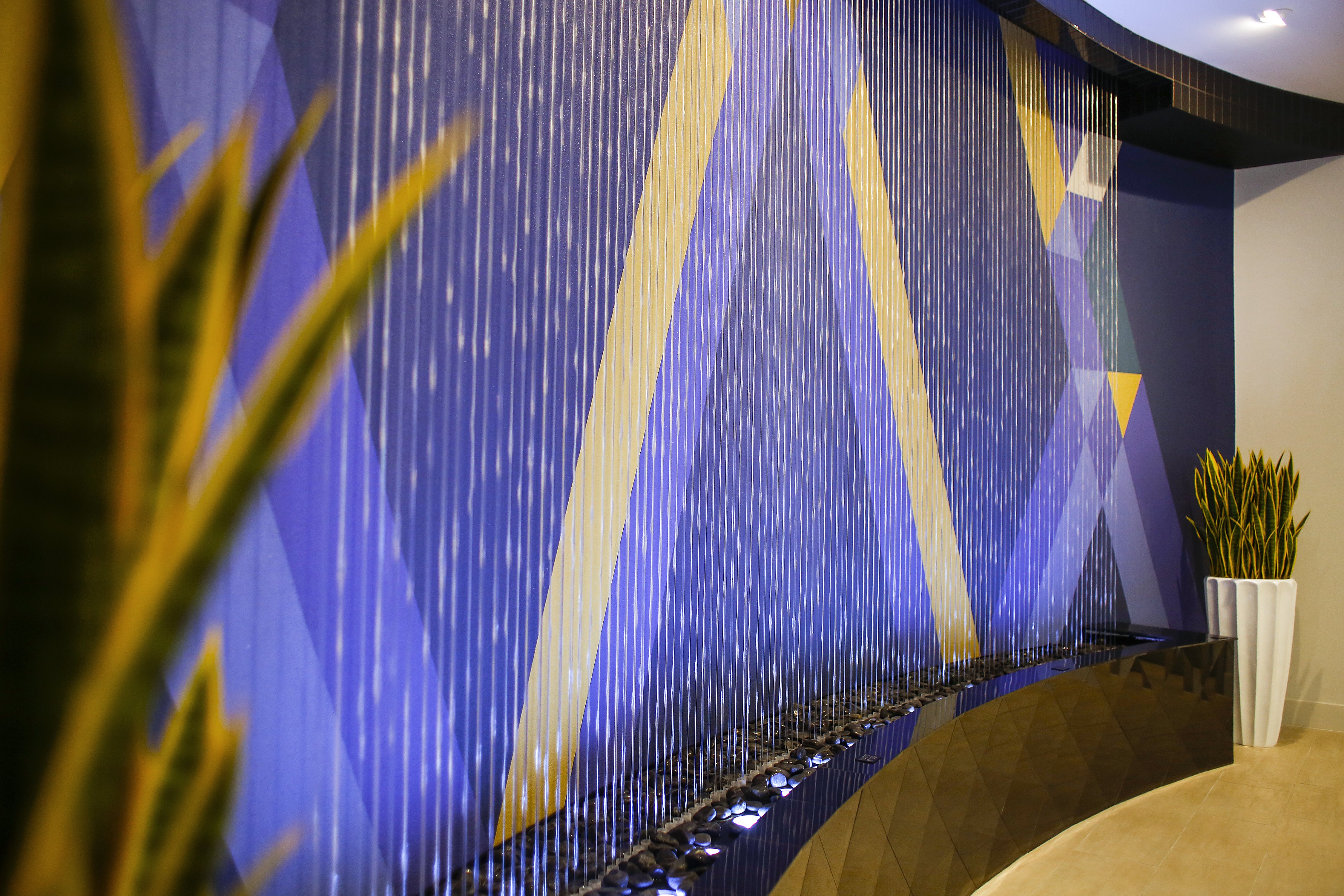holiday inn express and suites louisville downtown by ihg
