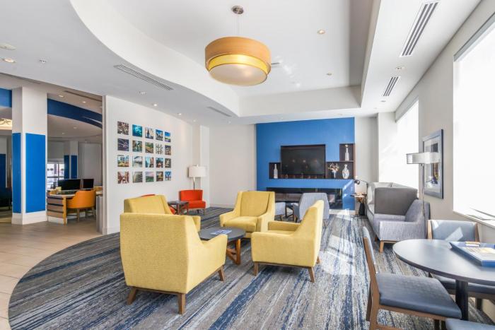 holiday inn express and suites louisville downtown by ihg