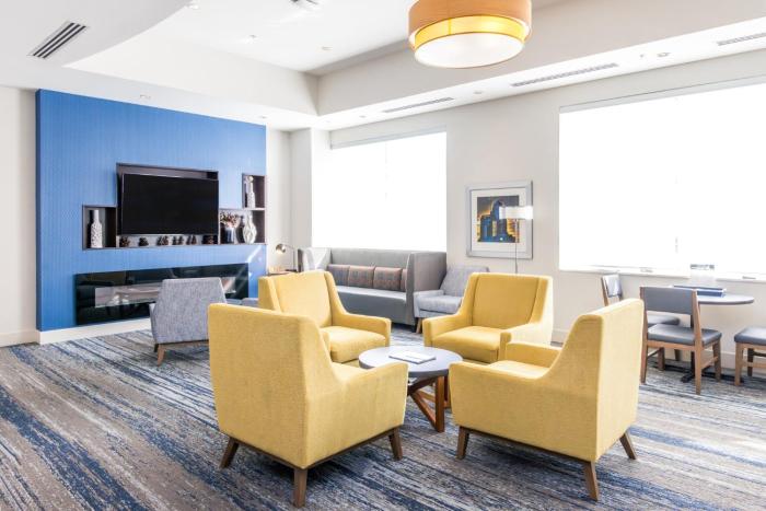 holiday inn express and suites louisville downtown by ihg