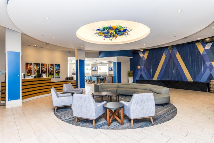 holiday inn express and suites louisville downtown by ihg