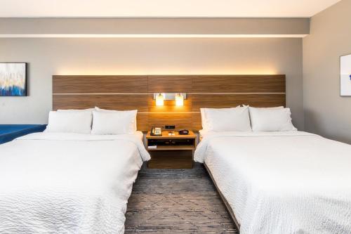 holiday inn express and suites louisville downtown by ihg