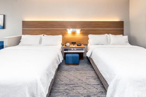 holiday inn express and suites louisville downtown by ihg