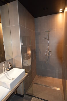 amosa liege city centre hotel