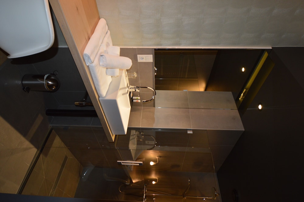 amosa liege city centre hotel