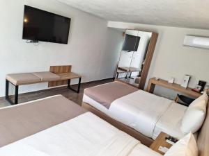 La Posada Hotel & Suites,San Luis Potosí>>San Luis Potosi,3 star