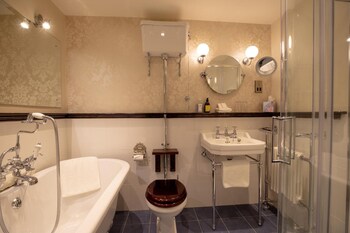 ghan house carlingford