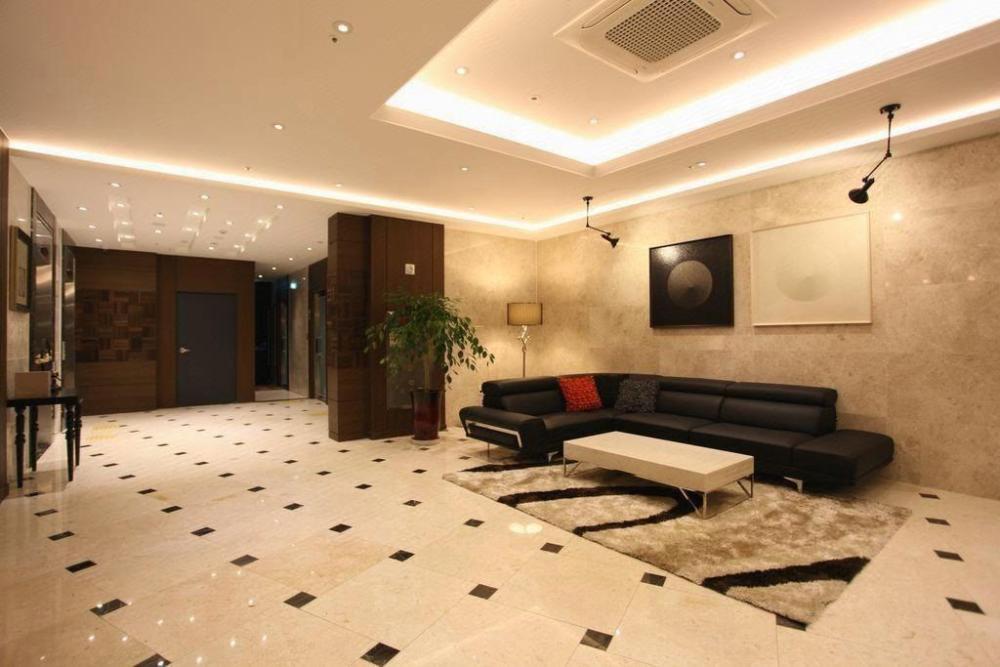 r lee suite ganseok