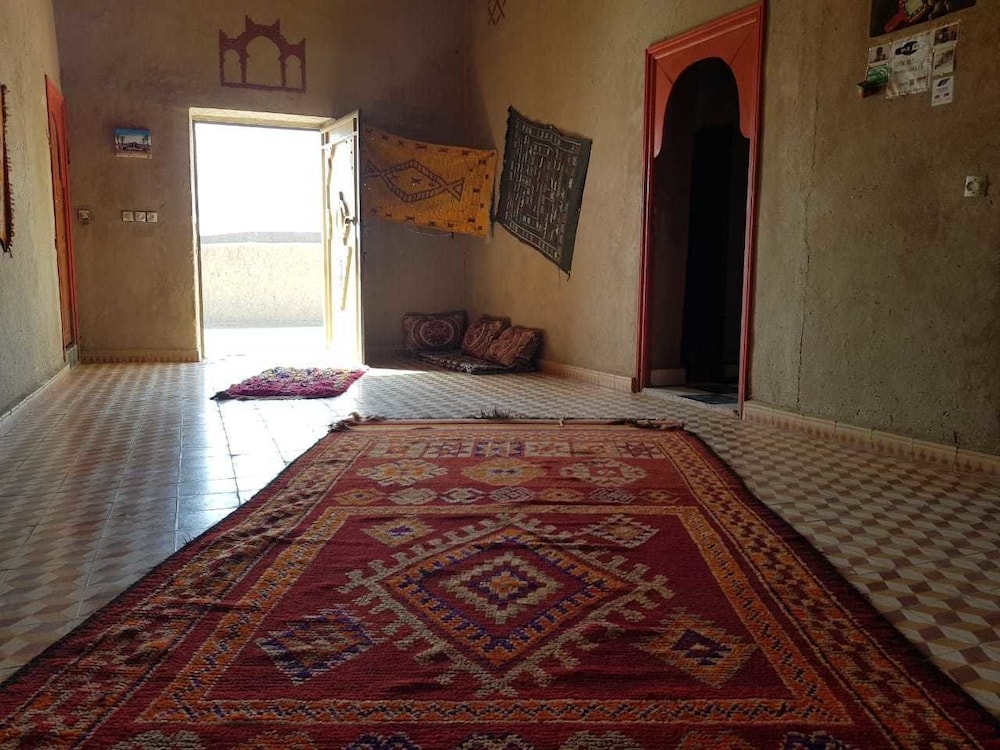 riad desert camel