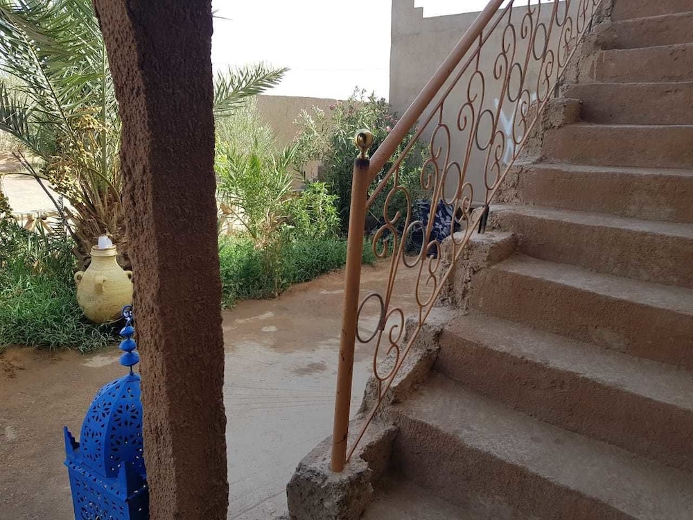 riad desert camel