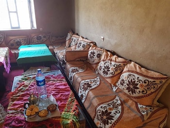 riad desert camel