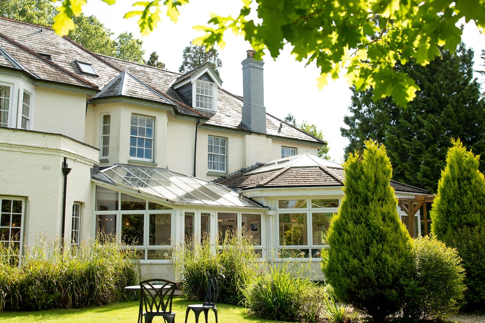 woodlands lodge hotel