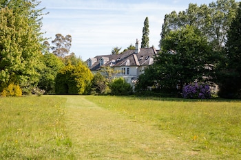 woodlands lodge hotel