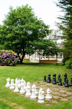 woodlands lodge hotel