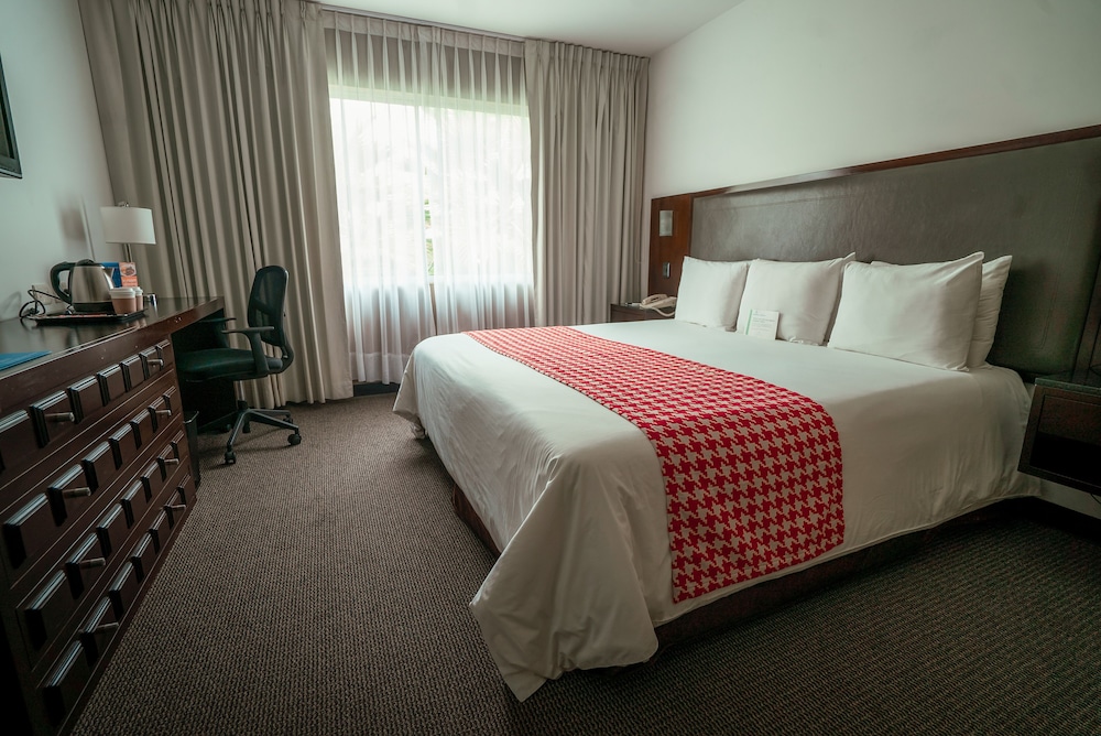 wyndham costa del sol trujillo