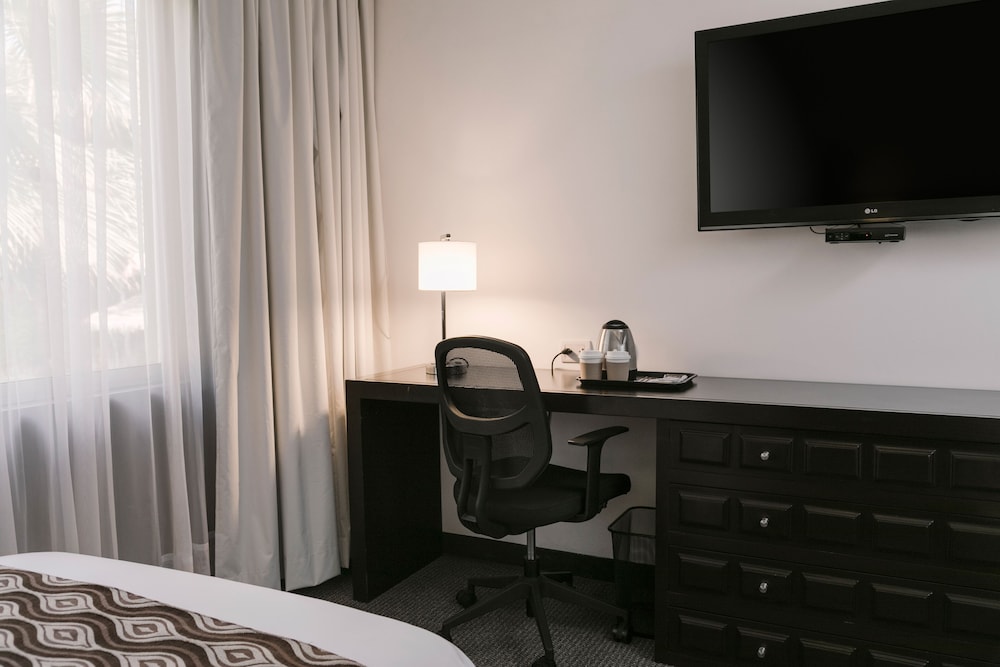 wyndham costa del sol trujillo