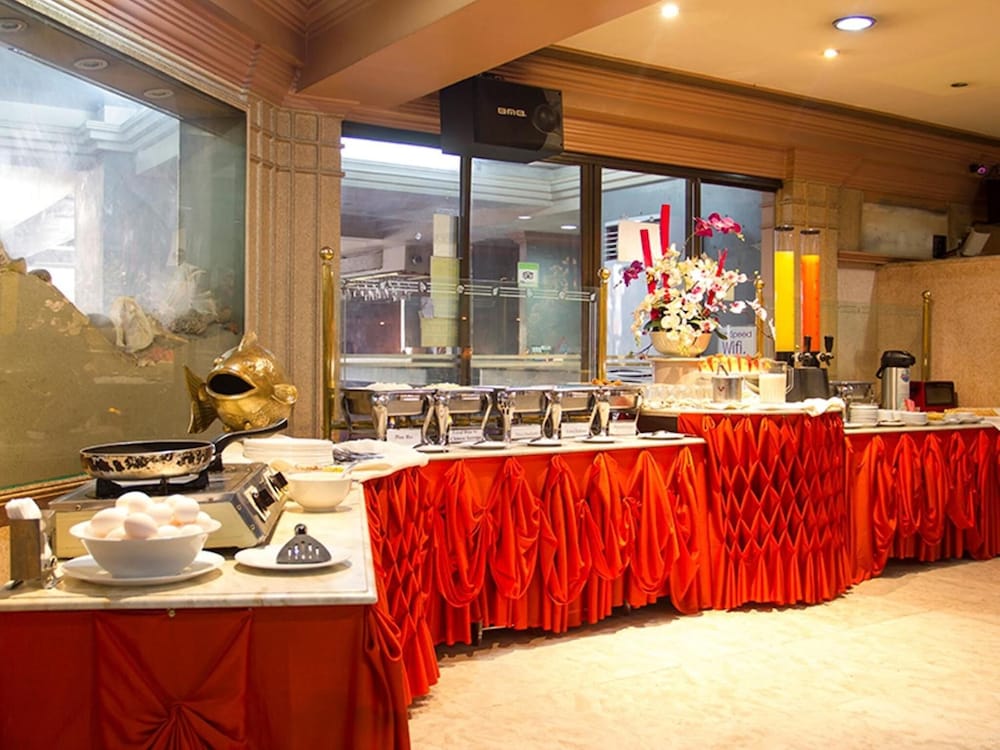 grand city hotel