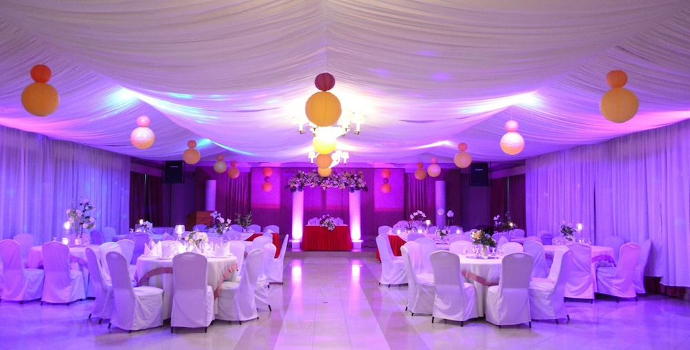 grand city hotel